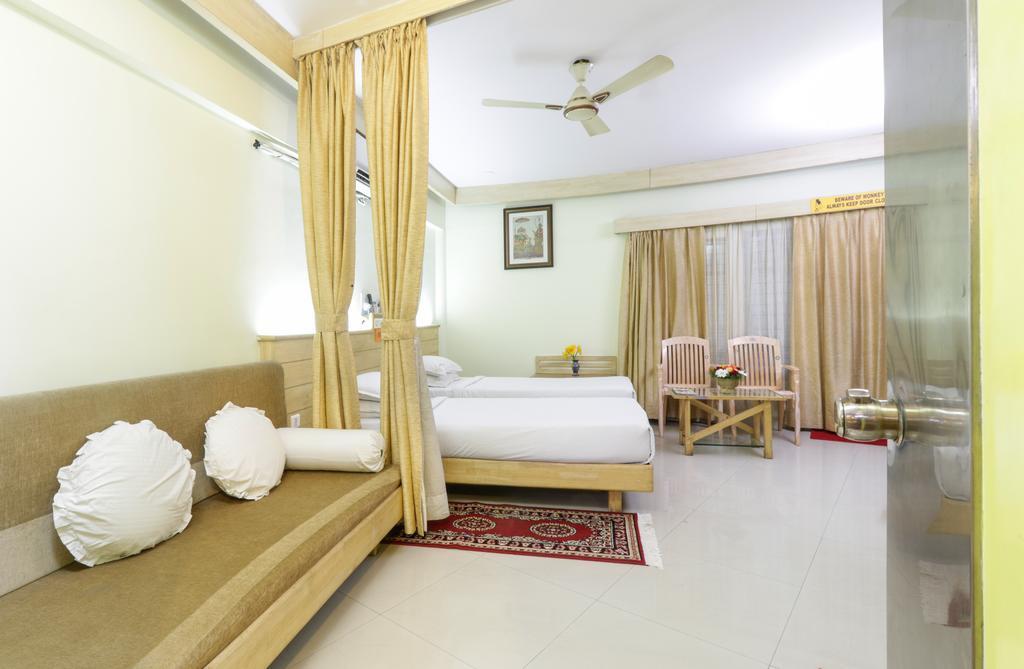 Parklane Hotel Mysore Exterior foto